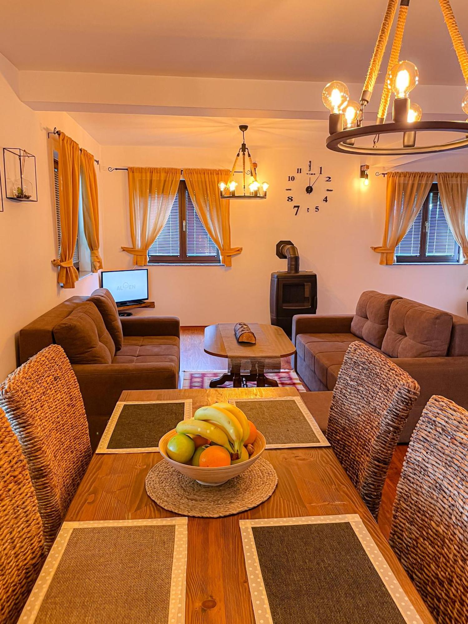 Holiday Home Avita Bihać エクステリア 写真