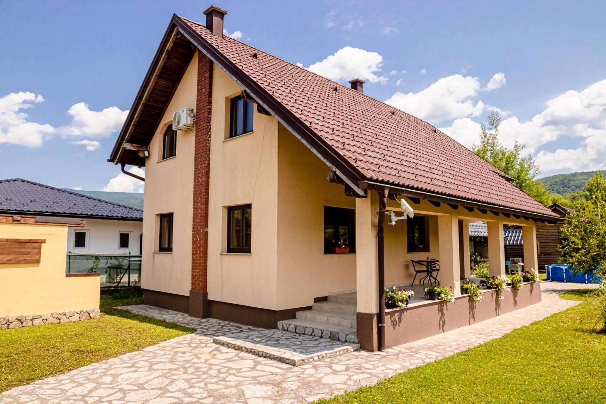 Holiday Home Avita Bihać エクステリア 写真