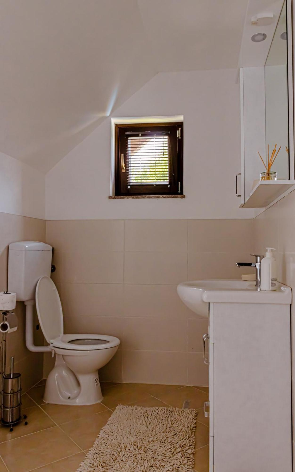 Holiday Home Avita Bihać エクステリア 写真