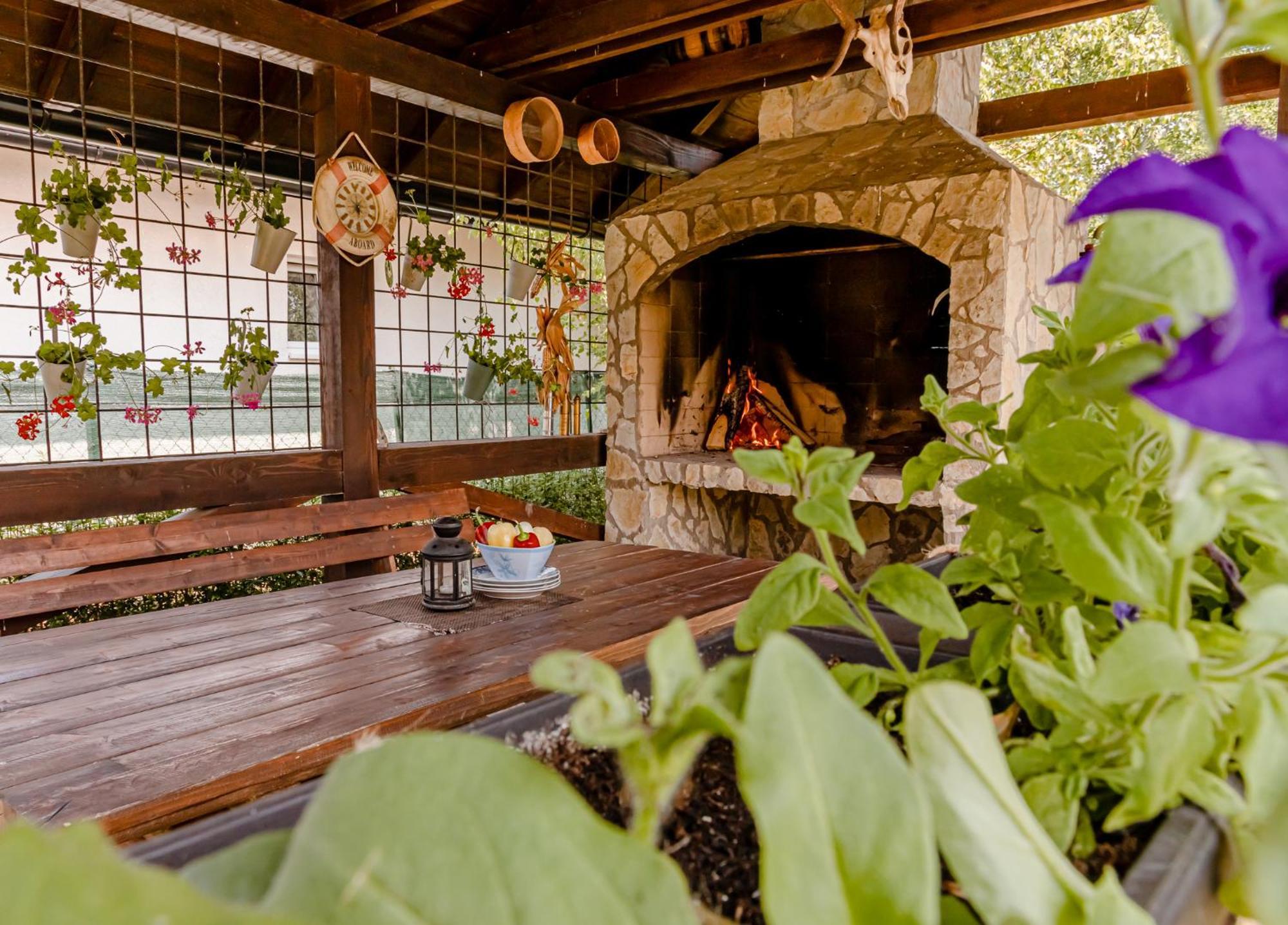 Holiday Home Avita Bihać エクステリア 写真